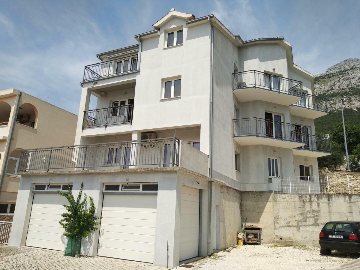 Sunny Blue Apartments Omis Exterior photo